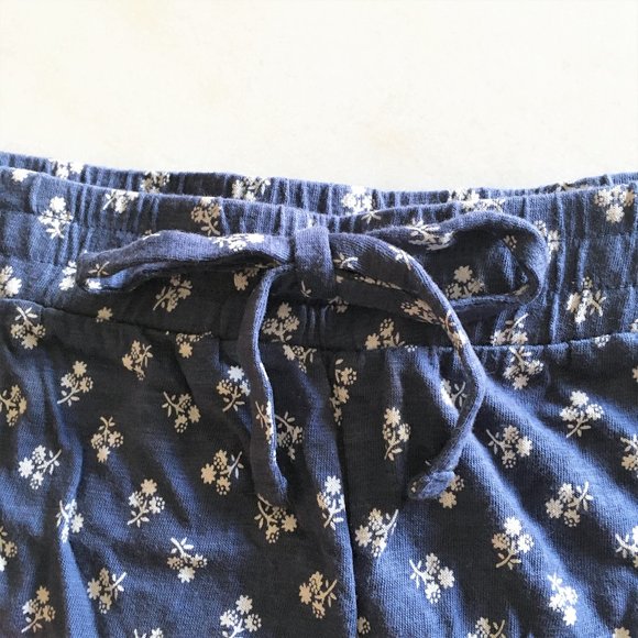 New! NWT Gap body pajama shorts flower print (blue & white) soft, floral - Picture 2 of 4